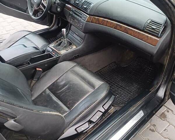 Черный БМВ 3 Серия, объемом двигателя 1.9 л и пробегом 354 тыс. км за 4000 $, фото 5 на Automoto.ua