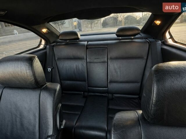 Черный БМВ 3 Серия, объемом двигателя 2.5 л и пробегом 334 тыс. км за 5900 $, фото 14 на Automoto.ua