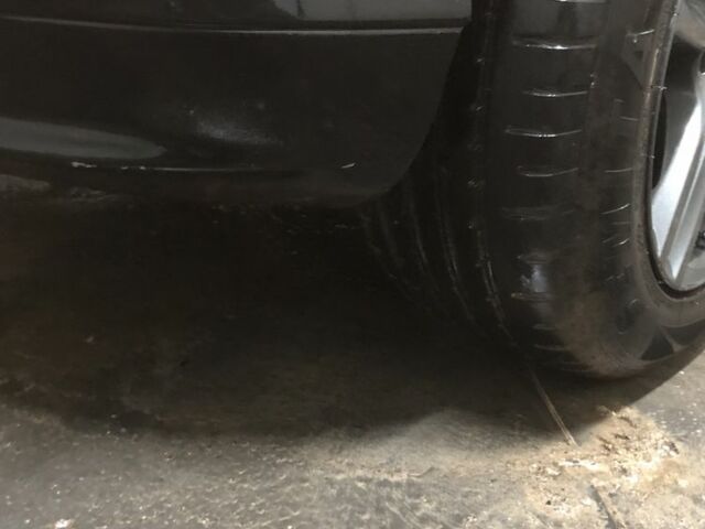 Черный БМВ 3 Серия, объемом двигателя 2.2 л и пробегом 342 тыс. км за 4500 $, фото 6 на Automoto.ua