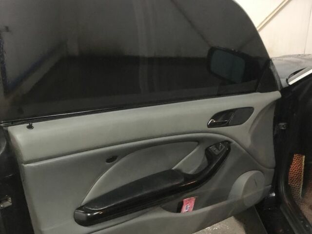 Черный БМВ 3 Серия, объемом двигателя 2.2 л и пробегом 342 тыс. км за 4500 $, фото 17 на Automoto.ua