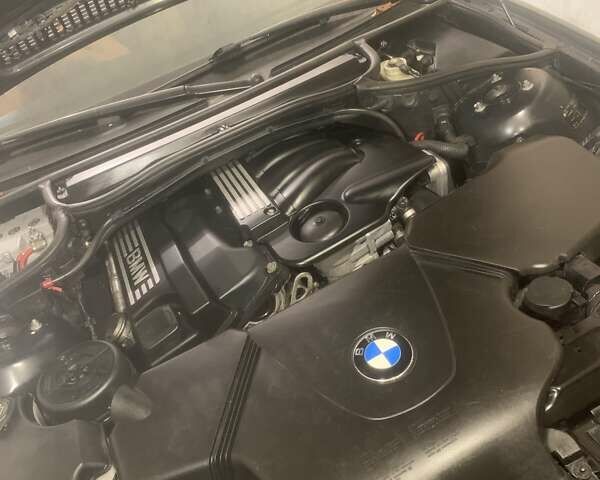 Черный БМВ 3 Серия, объемом двигателя 2 л и пробегом 290 тыс. км за 5600 $, фото 8 на Automoto.ua