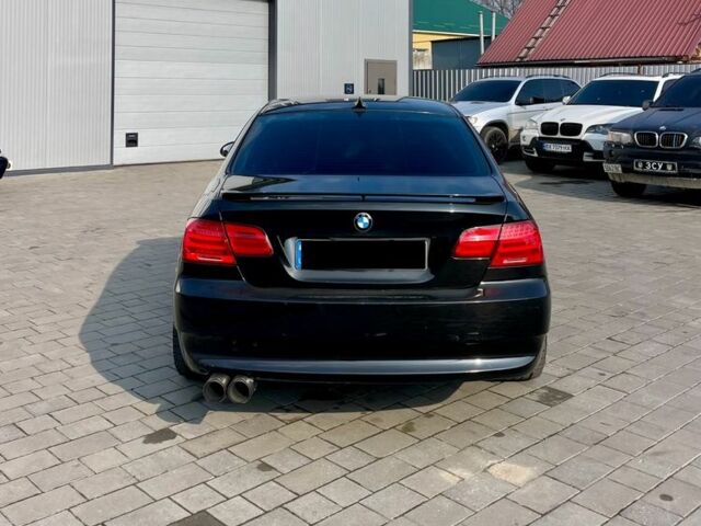 Черный БМВ 3 Серия, объемом двигателя 2 л и пробегом 243 тыс. км за 8300 $, фото 5 на Automoto.ua