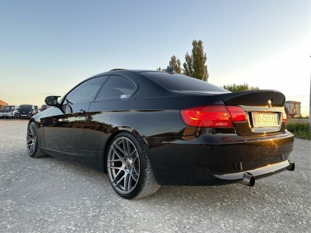 Черный БМВ 3 Серия, объемом двигателя 3 л и пробегом 122 тыс. км за 12700 $, фото 7 на Automoto.ua