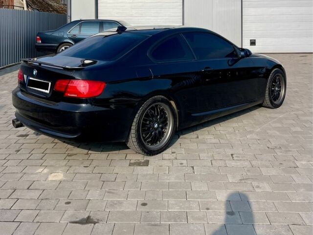 Черный БМВ 3 Серия, объемом двигателя 2 л и пробегом 243 тыс. км за 8300 $, фото 4 на Automoto.ua