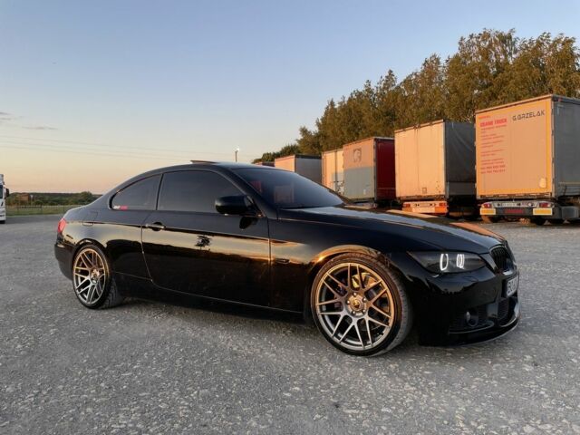 Черный БМВ 3 Серия, объемом двигателя 3 л и пробегом 122 тыс. км за 12700 $, фото 5 на Automoto.ua