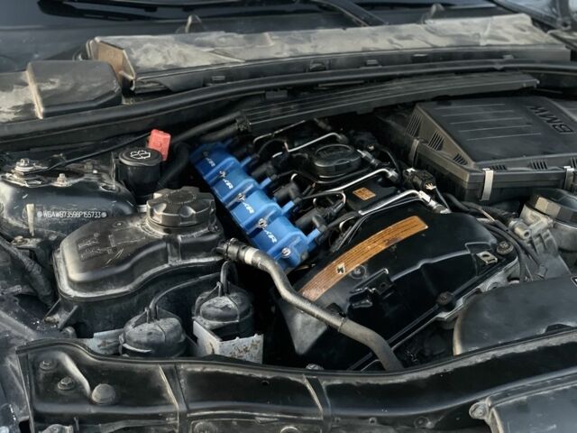 Черный БМВ 3 Серия, объемом двигателя 3 л и пробегом 122 тыс. км за 12700 $, фото 15 на Automoto.ua