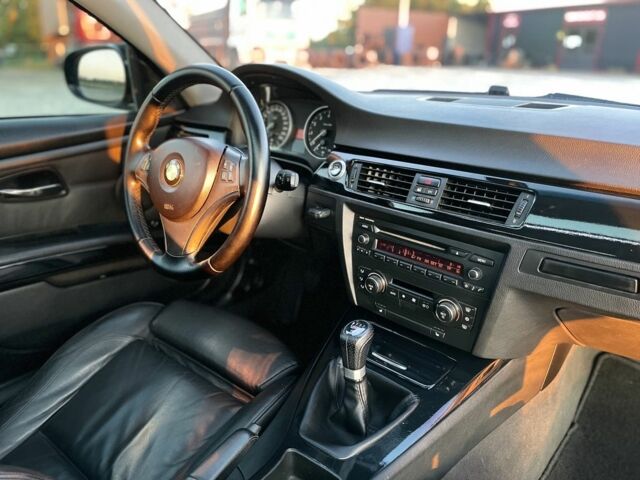 Черный БМВ 3 Серия, объемом двигателя 3 л и пробегом 122 тыс. км за 12700 $, фото 14 на Automoto.ua