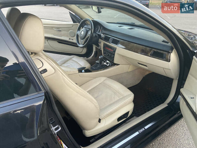 Черный БМВ 3 Серия, объемом двигателя 2.5 л и пробегом 261 тыс. км за 9000 $, фото 12 на Automoto.ua