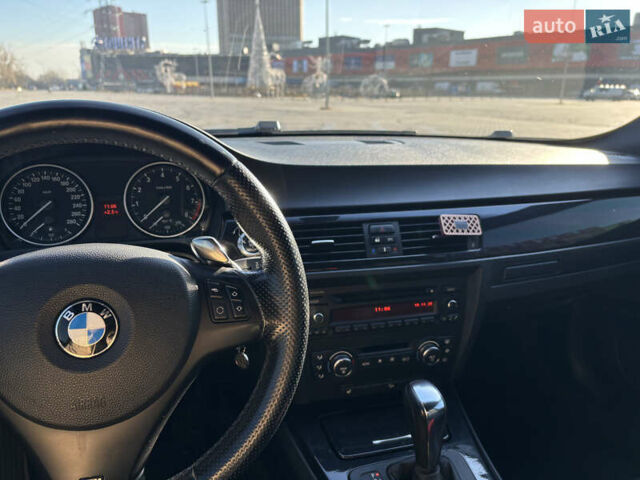 Черный БМВ 3 Серия, объемом двигателя 2.5 л и пробегом 188 тыс. км за 10490 $, фото 9 на Automoto.ua
