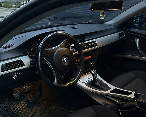 Черный БМВ 3 Серия, объемом двигателя 2 л и пробегом 232 тыс. км за 9000 $, фото 13 на Automoto.ua