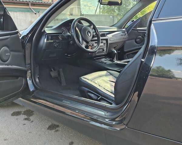 Черный БМВ 3 Серия, объемом двигателя 2 л и пробегом 185 тыс. км за 8000 $, фото 5 на Automoto.ua