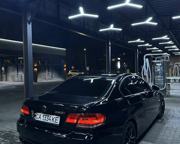 Черный БМВ 3 Серия, объемом двигателя 2 л и пробегом 232 тыс. км за 9000 $, фото 5 на Automoto.ua