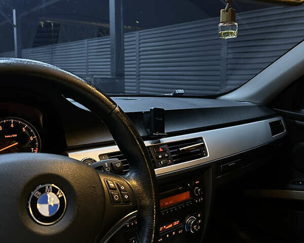 Черный БМВ 3 Серия, объемом двигателя 2 л и пробегом 232 тыс. км за 9000 $, фото 15 на Automoto.ua