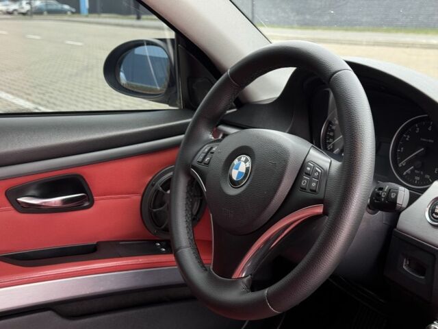 Чорний БМВ 3 Серія, об'ємом двигуна 2.5 л та пробігом 230 тис. км за 8200 $, фото 17 на Automoto.ua