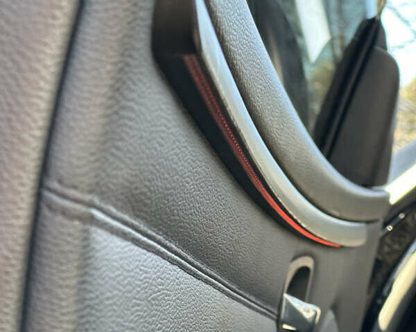 Чорний БМВ 3 Серія, об'ємом двигуна 3 л та пробігом 217 тис. км за 8499 $, фото 38 на Automoto.ua