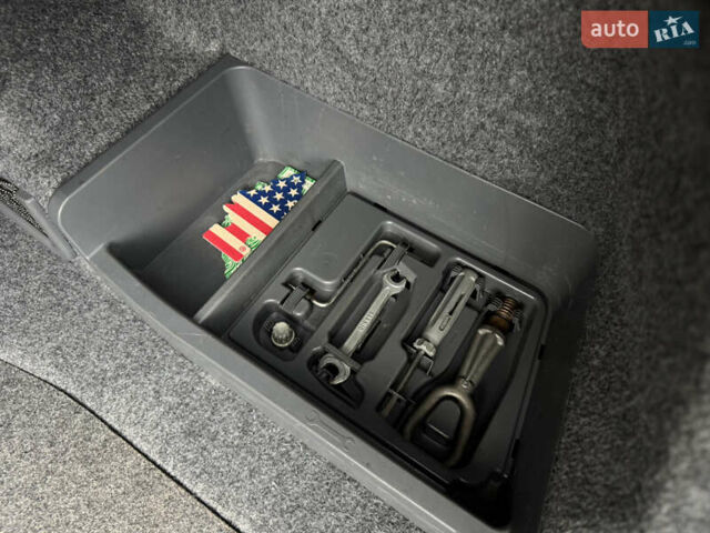 Чорний БМВ 3 Серія, об'ємом двигуна 2 л та пробігом 315 тис. км за 9500 $, фото 47 на Automoto.ua