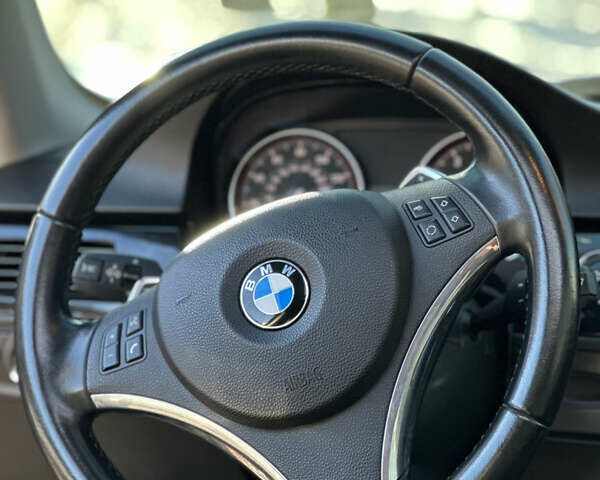 Чорний БМВ 3 Серія, об'ємом двигуна 3 л та пробігом 217 тис. км за 8499 $, фото 28 на Automoto.ua