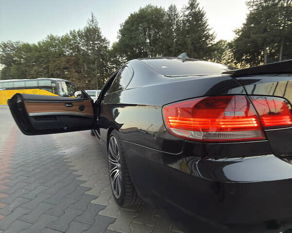 Черный БМВ 3 Серия, объемом двигателя 2 л и пробегом 267 тыс. км за 11999 $, фото 41 на Automoto.ua