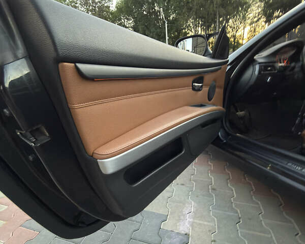 Черный БМВ 3 Серия, объемом двигателя 2 л и пробегом 267 тыс. км за 11999 $, фото 24 на Automoto.ua