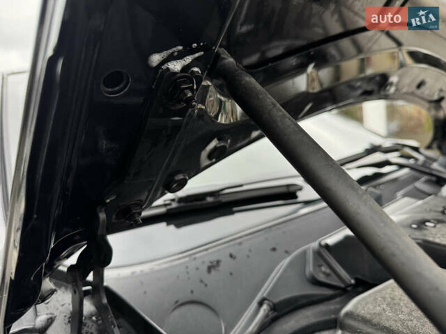 Чорний БМВ 3 Серія, об'ємом двигуна 2 л та пробігом 315 тис. км за 9500 $, фото 41 на Automoto.ua