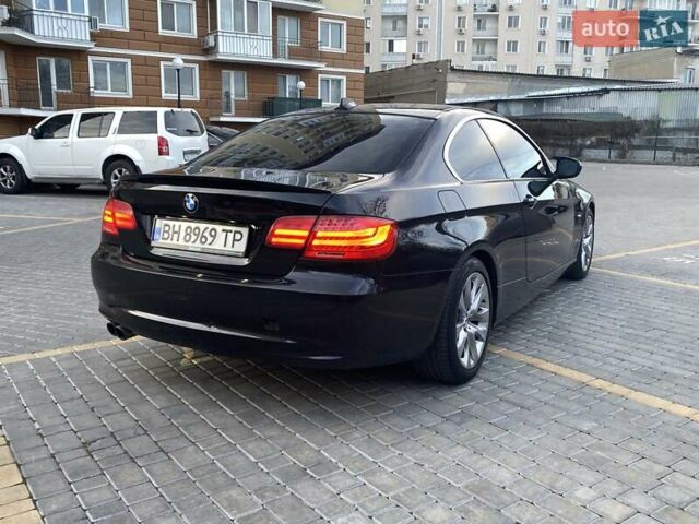 Черный БМВ 3 Серия, объемом двигателя 3 л и пробегом 194 тыс. км за 8800 $, фото 5 на Automoto.ua