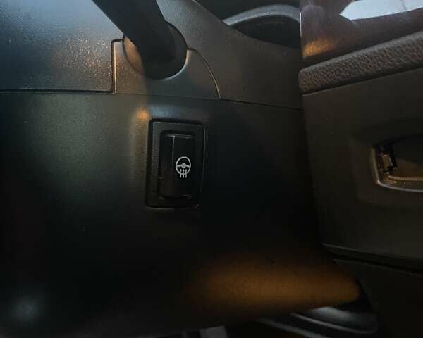 Черный БМВ 3 Серия, объемом двигателя 3 л и пробегом 194 тыс. км за 8800 $, фото 14 на Automoto.ua