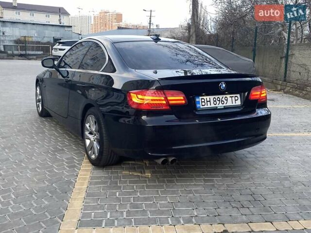 Черный БМВ 3 Серия, объемом двигателя 3 л и пробегом 194 тыс. км за 8800 $, фото 6 на Automoto.ua