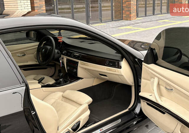 Чорний БМВ 3 Серія, об'ємом двигуна 2 л та пробігом 312 тис. км за 10300 $, фото 16 на Automoto.ua