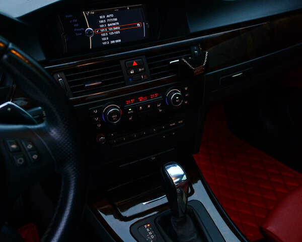 Черный БМВ 3 Серия, объемом двигателя 3 л и пробегом 180 тыс. км за 8700 $, фото 15 на Automoto.ua