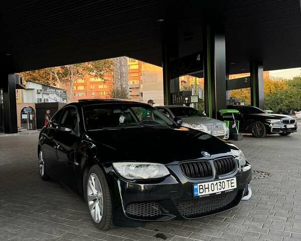 Черный БМВ 3 Серия, объемом двигателя 3 л и пробегом 185 тыс. км за 11500 $, фото 1 на Automoto.ua