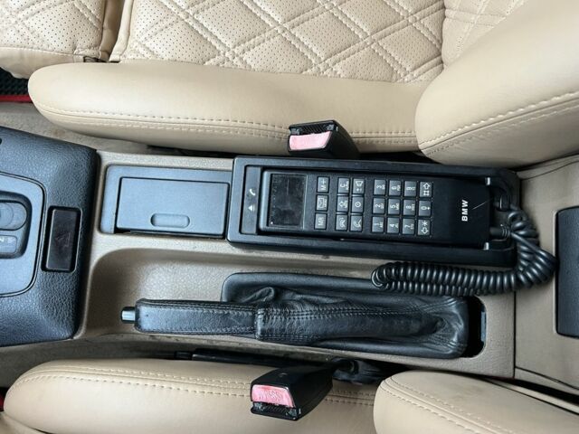 Чорний БМВ 3 Серія, об'ємом двигуна 2.5 л та пробігом 377 тис. км за 3999 $, фото 5 на Automoto.ua