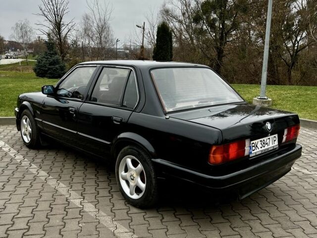 Чорний БМВ 3 Серія, об'ємом двигуна 1.8 л та пробігом 159 тис. км за 1799 $, фото 5 на Automoto.ua