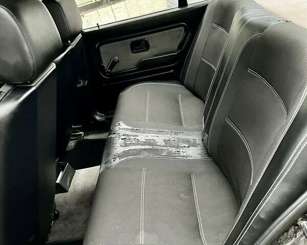 Черный БМВ 3 Серия, объемом двигателя 1.8 л и пробегом 159 тыс. км за 1799 $, фото 12 на Automoto.ua