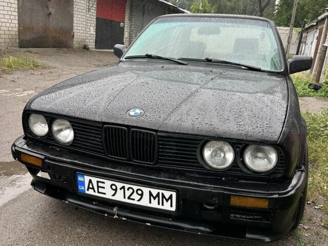Черный БМВ 3 Серия, объемом двигателя 2 л и пробегом 1 тыс. км за 2000 $, фото 1 на Automoto.ua