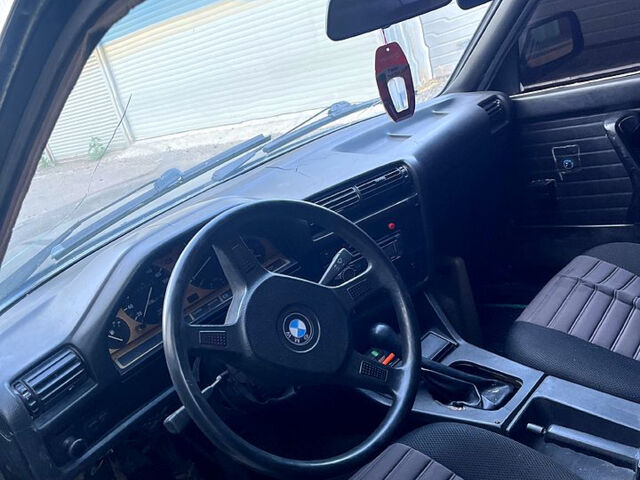 Чорний БМВ 3 Серія, об'ємом двигуна 2 л та пробігом 0 тис. км за 999 $, фото 6 на Automoto.ua