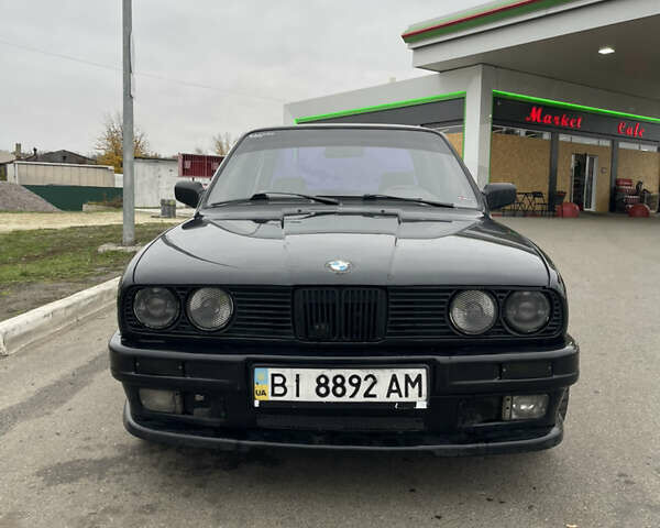 Черный БМВ 3 Серия, объемом двигателя 1.8 л и пробегом 300 тыс. км за 2400 $, фото 2 на Automoto.ua