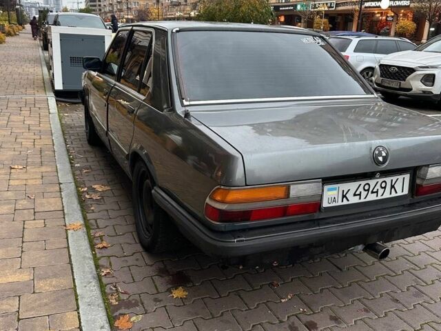 Черный БМВ 3 Серия, объемом двигателя 2 л и пробегом 240 тыс. км за 1400 $, фото 1 на Automoto.ua