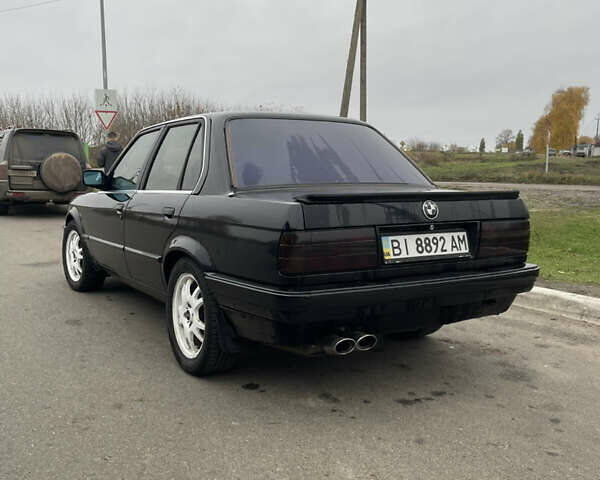 Черный БМВ 3 Серия, объемом двигателя 1.8 л и пробегом 300 тыс. км за 2400 $, фото 3 на Automoto.ua