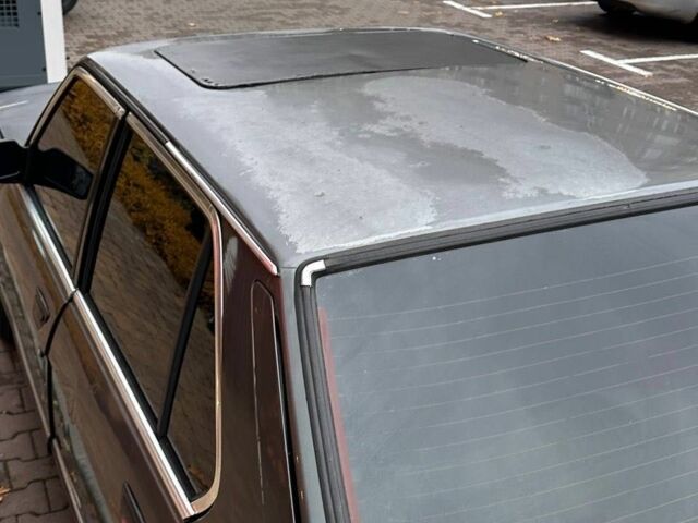 Черный БМВ 3 Серия, объемом двигателя 2 л и пробегом 240 тыс. км за 1400 $, фото 5 на Automoto.ua