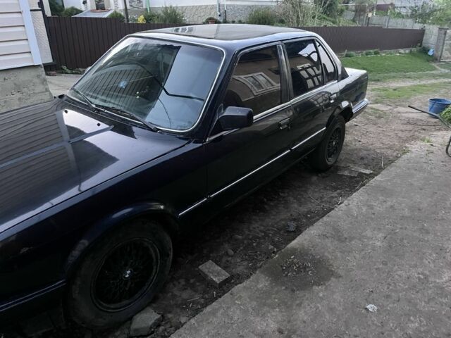 Черный БМВ 3 Серия, объемом двигателя 2.4 л и пробегом 500 тыс. км за 1000 $, фото 2 на Automoto.ua