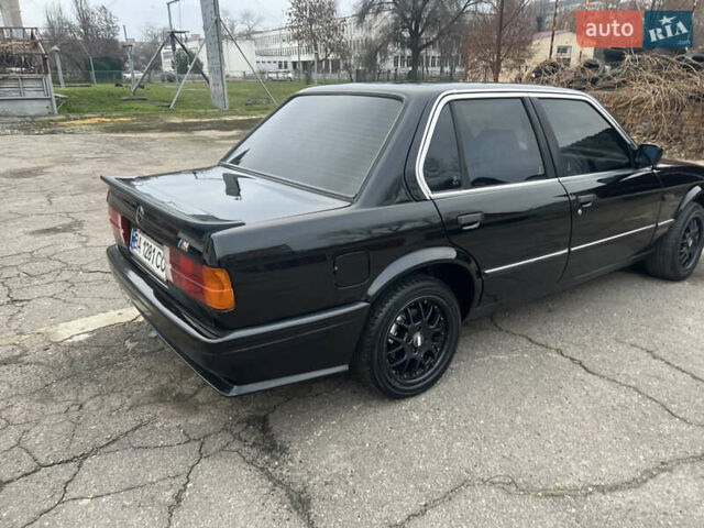 Чорний БМВ 3 Серія, об'ємом двигуна 2.4 л та пробігом 253 тис. км за 2100 $, фото 4 на Automoto.ua