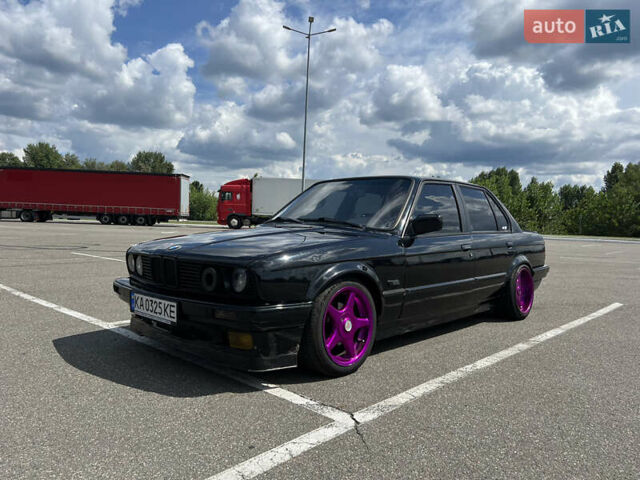 Черный БМВ 3 Серия, объемом двигателя 2.5 л и пробегом 300 тыс. км за 2500 $, фото 1 на Automoto.ua