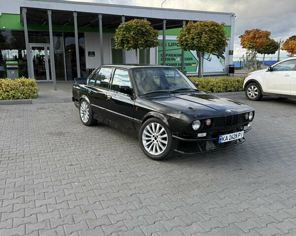 Черный БМВ 3 Серия, объемом двигателя 3.5 л и пробегом 300 тыс. км за 2900 $, фото 3 на Automoto.ua