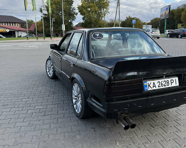 Черный БМВ 3 Серия, объемом двигателя 3.5 л и пробегом 300 тыс. км за 2900 $, фото 2 на Automoto.ua