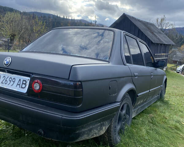 Черный БМВ 3 Серия, объемом двигателя 1.8 л и пробегом 400 тыс. км за 1900 $, фото 3 на Automoto.ua