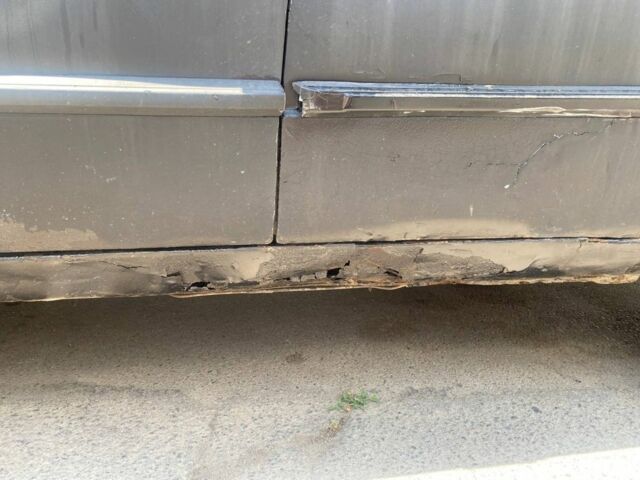 Черный БМВ 3 Серия, объемом двигателя 1.8 л и пробегом 3 тыс. км за 1015 $, фото 5 на Automoto.ua