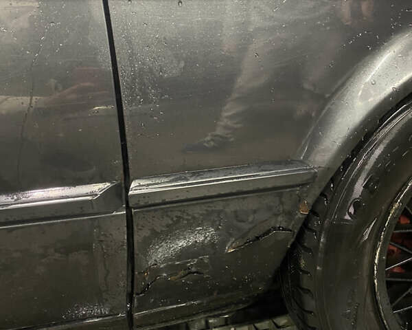 Черный БМВ 3 Серия, объемом двигателя 1.8 л и пробегом 326 тыс. км за 1399 $, фото 14 на Automoto.ua