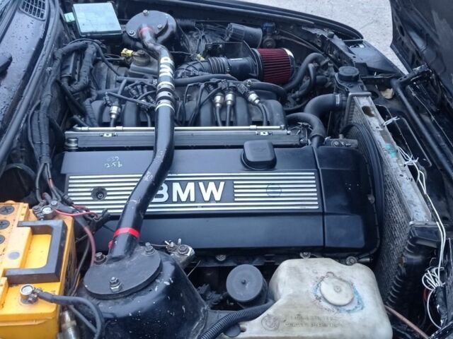 Чорний БМВ 3 Серія, об'ємом двигуна 2 л та пробігом 222 тис. км за 8500 $, фото 12 на Automoto.ua