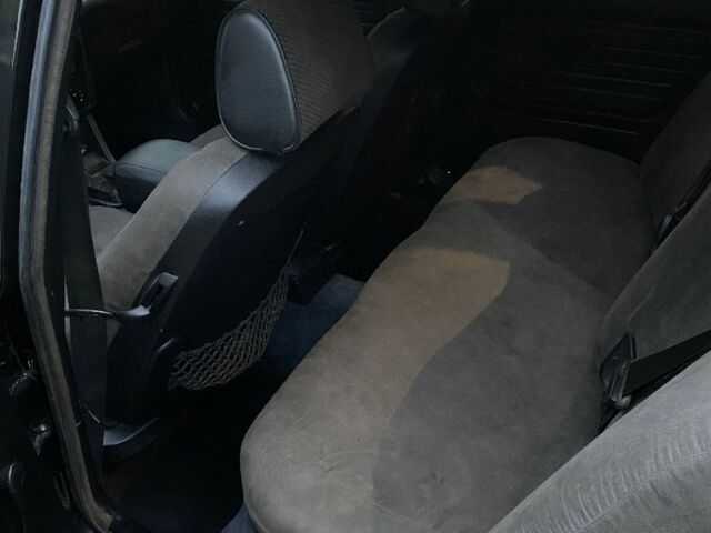 Черный БМВ 3 Серия, объемом двигателя 1.8 л и пробегом 1 тыс. км за 2400 $, фото 7 на Automoto.ua