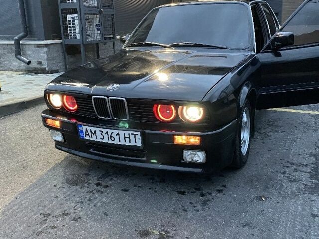 Черный БМВ 3 Серия, объемом двигателя 1.8 л и пробегом 1 тыс. км за 2400 $, фото 1 на Automoto.ua